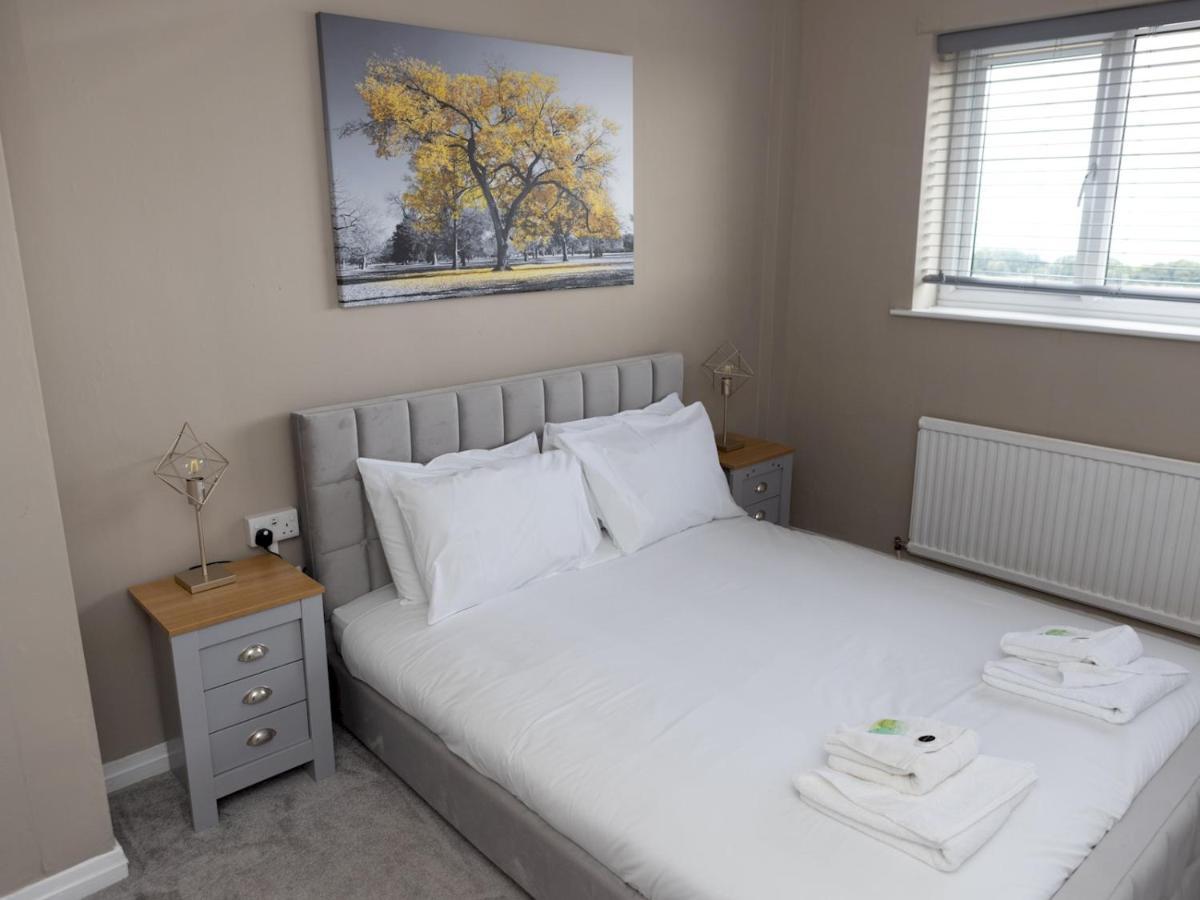 Pass The Keys Amazing 4 Bedroom Property- Hot Tub & Sea Views Scarborough Bagian luar foto