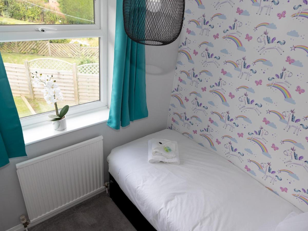 Pass The Keys Amazing 4 Bedroom Property- Hot Tub & Sea Views Scarborough Bagian luar foto